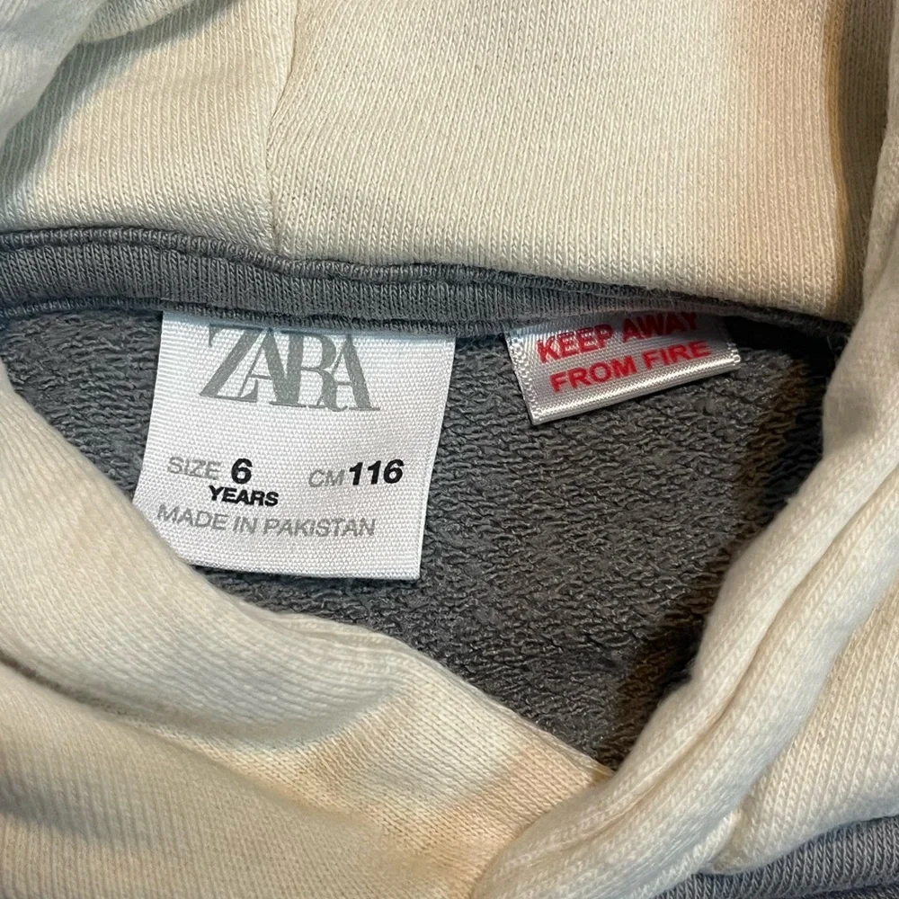 Zara Youth Block Color Hooded Sweatshirt - Ecru Blue - Size‎ 6 🌟